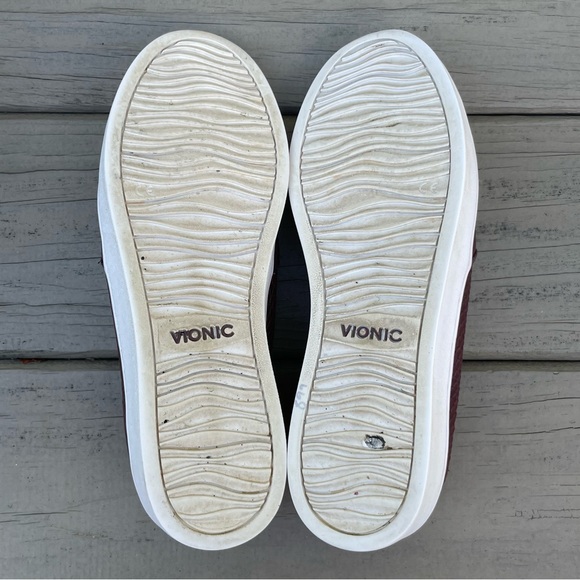 Vionic Midi Snake in Merlot Slip-On Sneaker shoes size 8 - Picture 15 of 15
